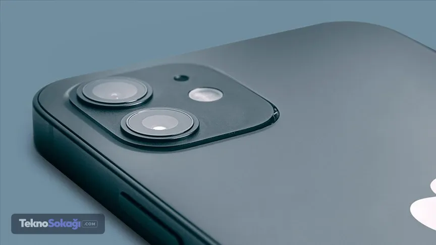 5- iPhone 16