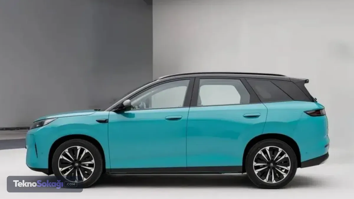 BYD Atto 3'ün Gelişmiş Yenisi: 5 Dakikada Yüzde 70 Şarj Olma Özelliği