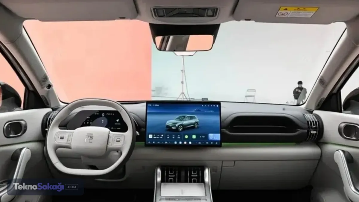 BYD Atto 3'ün Gelişmiş Yenisi: 5 Dakikada Yüzde 70 Şarj Olma Özelliği