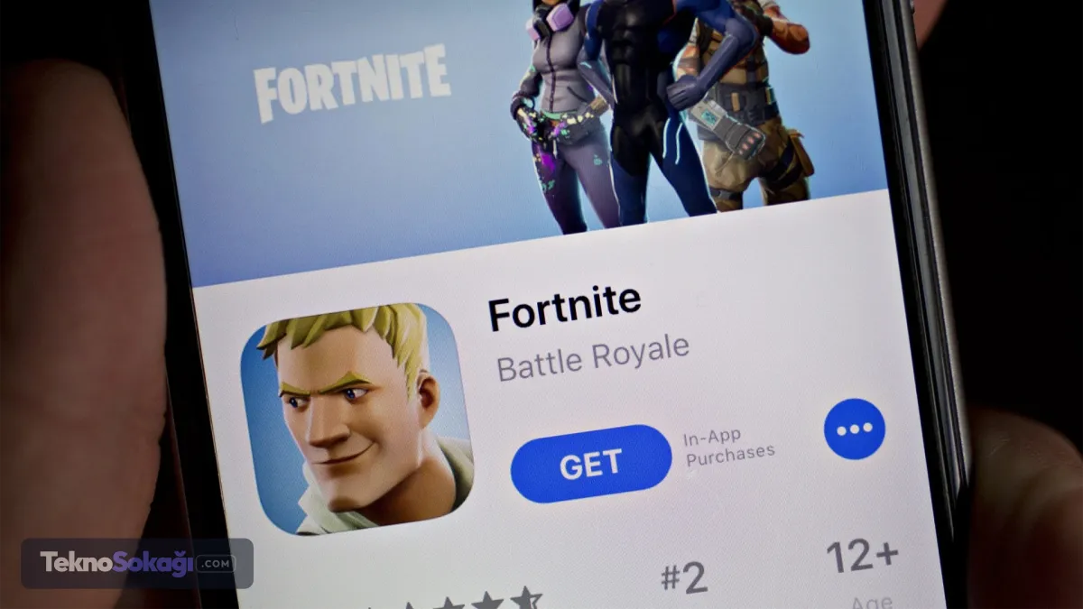Bilindiği üzere oyun, 2020 yılında Apple ve Epic Games arasında patlak veren komisyon ve mağaza politikaları anlaşmazlığı sebebiyle platformdan kaldırılmıştı. 