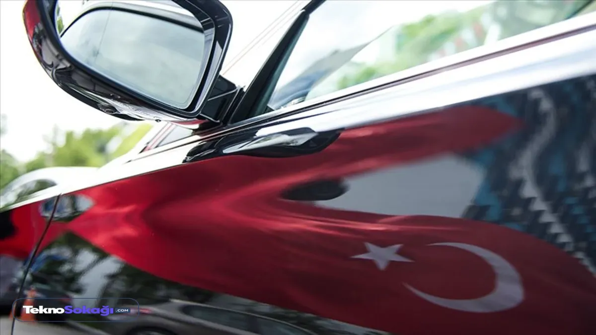 Bütçe dostu araçlar öndeİlanların fiyat aralıklarına göre dağılımında 600 bin liraya kadar olan araçların payı yüzde 31 olarak gerçekleşti. 600 bin ile 1 milyon lira arasındaki araçlar piyasadan yüzde 27 pay alırken, 1 milyon 700 bin lira üzerindeki üst segment araçların ilan oranı ise yüzde 14 seviyesinde kaldı.