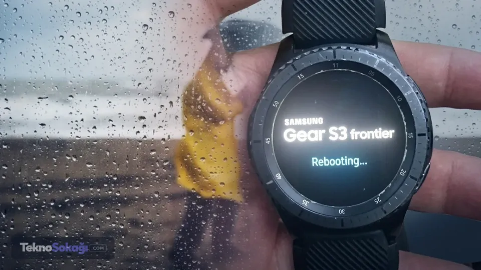 Samsung Gear S3 Frontier Akıllı Saatte Yağmur Sonrası Arıza: Kullanıcıların Ücretsiz Destek Talebi