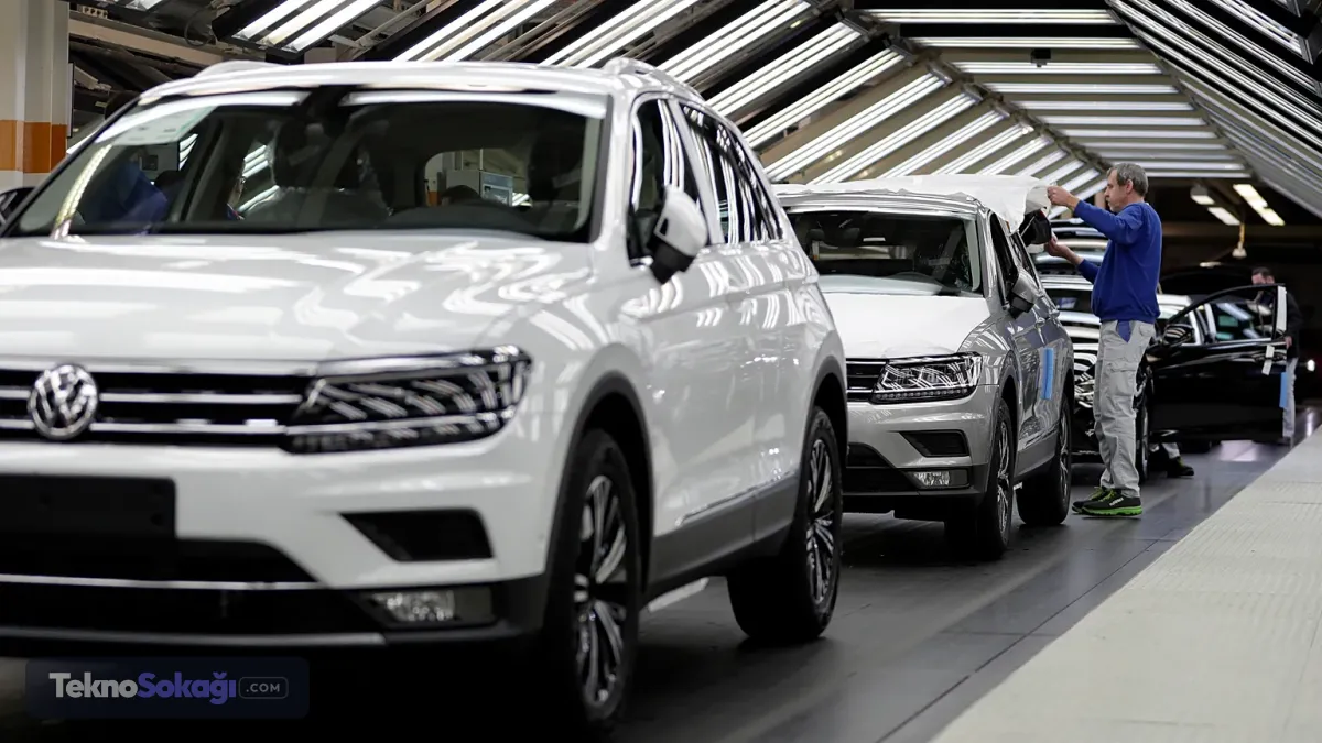 Japon otomobil markaları küresel satışlarda öne çıktıEn çok satan otomobiller sıralamasında Toyota, Honda, Nissan ve Mazda gibi Japon markalarının yoğunluğu dikkat çekti. Toyota Camry (13 milyon), Honda Accord (15,8 milyon), Nissan Sentra (15 milyon) ve Toyota RAV4 (10 milyon) listeye giren modeller arasında yer aldı.