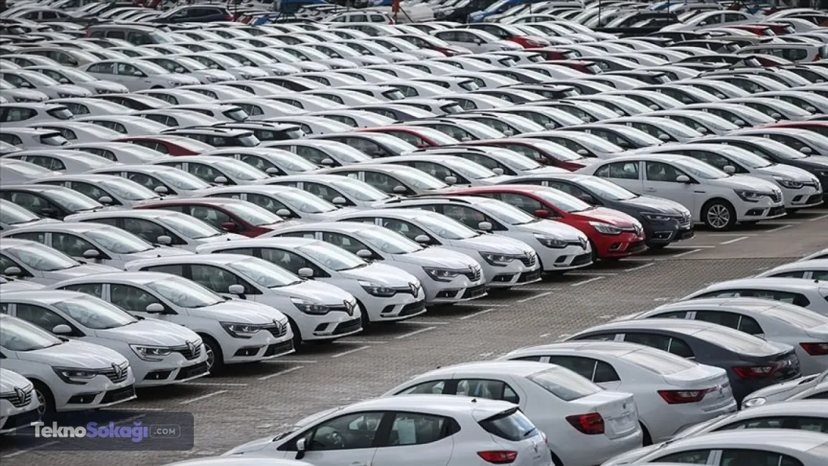 En cazip otomobiller hangileri?Uygun satın alma maliyetinin yanı sıra düşük servis giderleri, yedek parça erişimi ve güçlü ikinci el piyasasıyla öne çıkan bu araçlar, hem ilk kez otomobil sahibi olacaklar hem de ekonomik ve güvenilir bir seçenek arayanlar için cazip alternatifler arasında gösteriliyor.