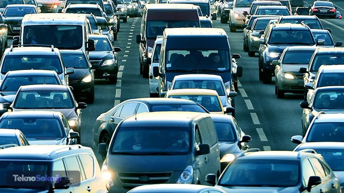 Otomotiv sektöründe elektrikli dönüşüm rüzgarı tüm hızıyla sürerken, Türkiye pazarındaki rekabetin ilk 5 aylık bilançosu netleşti.