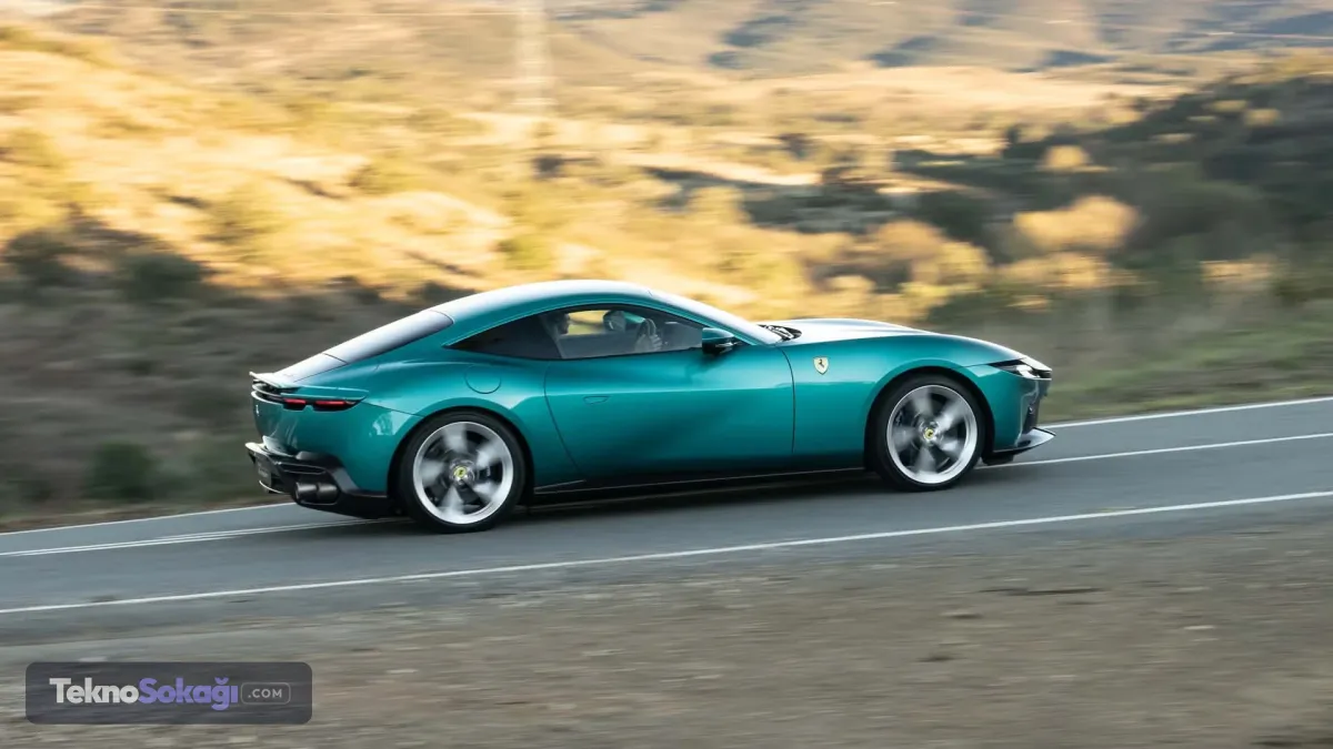 Ferrari Amalfi motor özellikleri ve gücü kaç beygir?Heykelsi hatlara sahip uzun kaputunun altında safkan bir güç barındıran Ferrari Amalfi, markanın mühendislik kalitesini yansıtıyor.