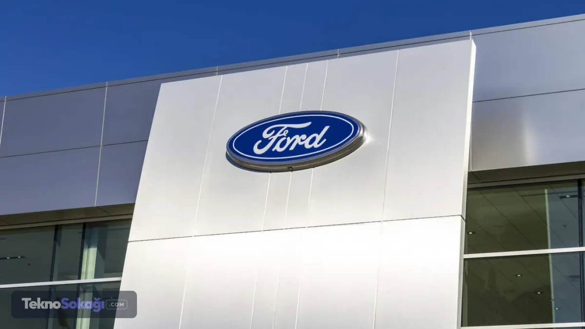 Dünya genelinde milyonlarca kullanıcısı bulunan otomotiv devi Ford Motor Company, Amerika Birleşik Devletleri genelindeki yüz binlerce aracını kapsayan devasa bir geri çağırma operasyonuna imza attı. Güvenlik testlerinde ortaya çıkan bir üretim hatası, şirketi acil önlem almaya zorladı.