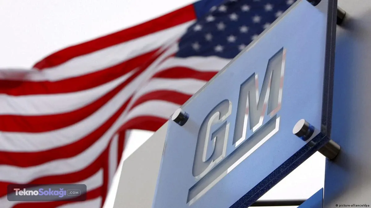 Amerika'nın en büyük otomotiv üreticilerinden biri olan General Motors (GM), yıllar sonra Türkiye pazarına resmen dönüş yaptı. TUROTO ile General Motors Europe arasında kurulan stratejik iş birliği kapsamında Cadillac, Chevrolet ve GMC markalarının belirli modelleri artık Türkiye'de resmi distribütör güvencesiyle satışa sunulacak.İstanbul'da gerçekleştirilen lansmanla duyurulan dönüş, özellikle premium SUV ve pick-up segmentini yakından takip eden <a href=
