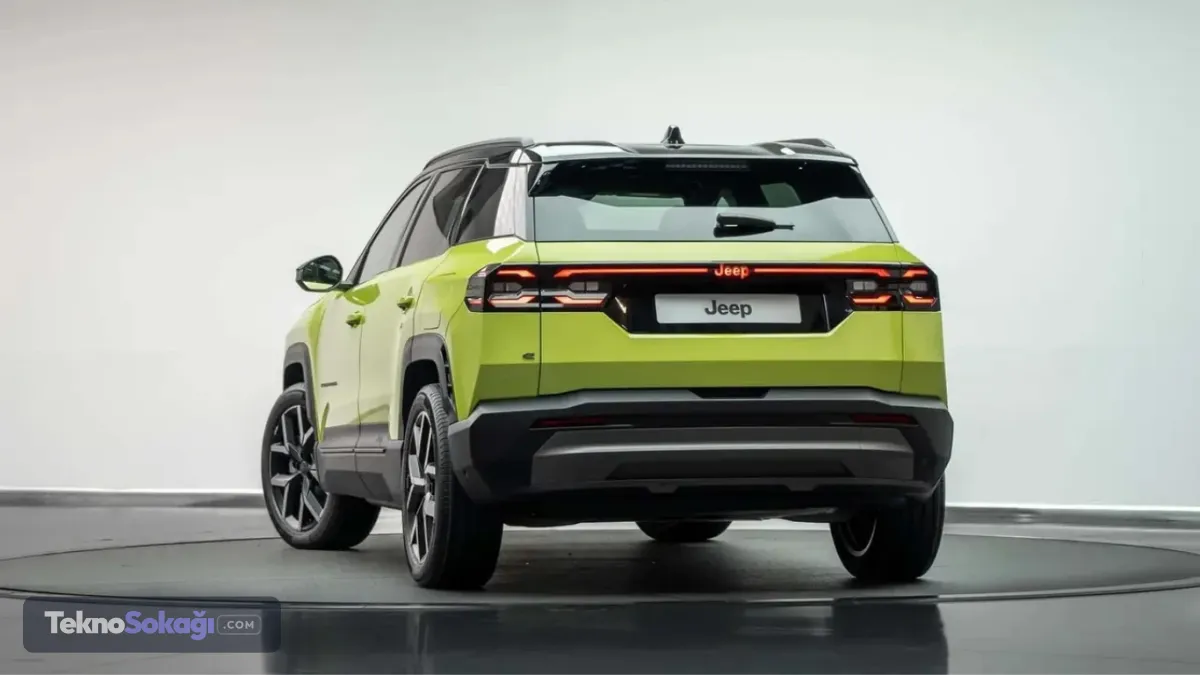 Jeep Yeni Compass fiyat listesi Haziran 2026Jeep Yeni Compass E-Hybrid Limited Hibrit 4x2 Otomatik: 2.725.000 TL (Kampanyalı) / 3.030.000 TL (Liste)Jeep Yeni Compass E-Hybrid Summit Hibrit 4x2 Otomatik: 3.011.000 TL (Kampanyalı) / 3.360.000 TL (Liste)
