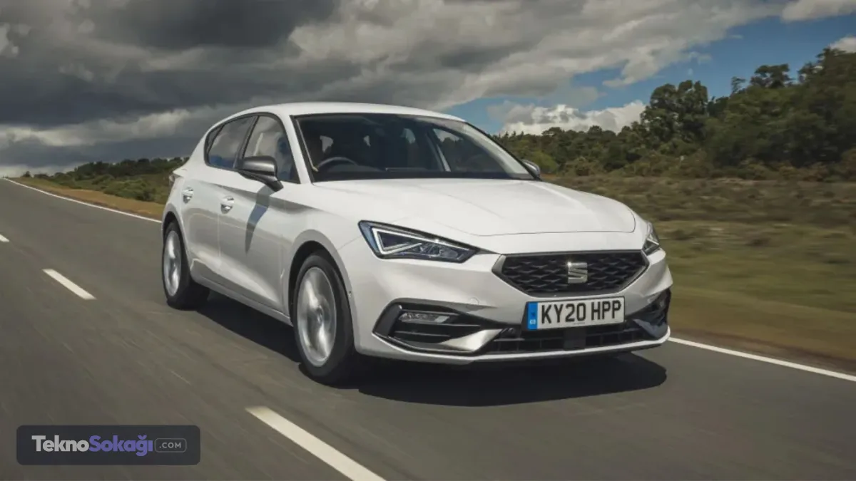 Leon fiyat listesi Haziran 2026Leon 1.5 eHybrid 204 PS DSG FR (Şarj Edilebilir Hibrit / PHEV): 2.930.150 TLOpsiyonel Donanımlar:Metalik Renk: 15.500 TLÖzel Renk: 31.000 TL