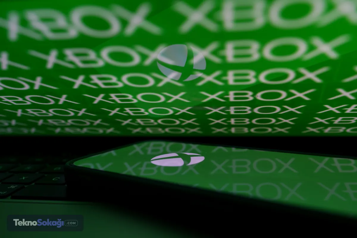 İşten çıkarma dalgasından tam olarak kaç çalışanın etkileneceğine dair net bir sayı henüz kamuoyuyla paylaşılmadı. Ancak Xbox yönetiminin önümüzdeki haftalarda platform altyapısını tamamen yeniden yapılandıracağı ve mevcut ürün portföyünü sert bir şekilde gözden geçireceği belirtiliyor. 