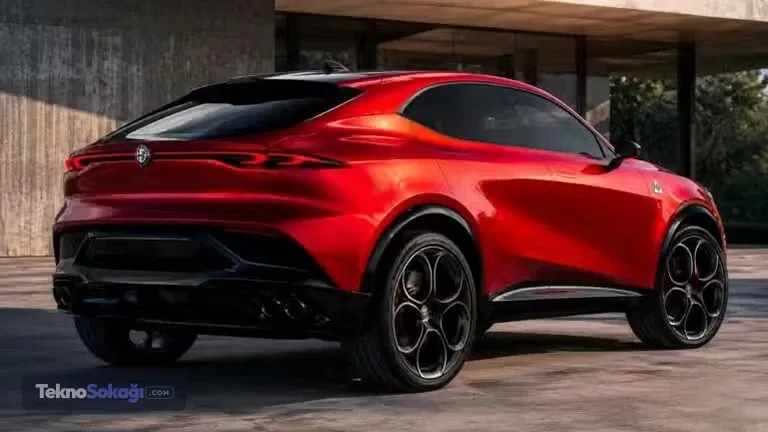 İlk fotoğraf İtalya'dan geldi! Alfa Romeo'nun gizemli SUV modeli için geri sayım