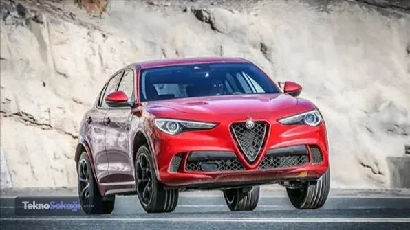 İlk fotoğraf İtalya'dan geldi! Alfa Romeo'nun gizemli SUV modeli için geri sayım