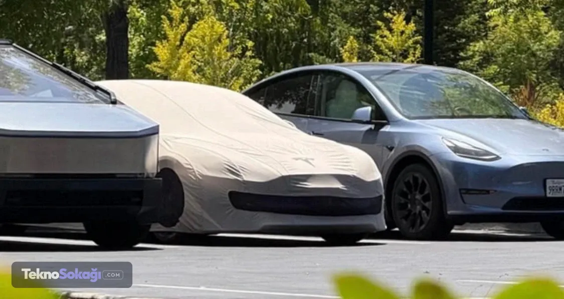 Tesla'nın merakla beklenen ucuz modeli ilk kez gizemli bir örtünün altında yakalandı
