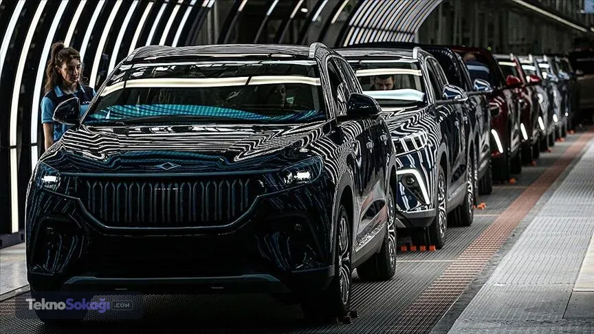 Üst donanım paketlerine özel avantajTogg, dört çeker versiyonları tercih eden kullanıcılar için de özel bir destek paketi hazırladı. T10X 4More Obsidiyen ve T10F 4More modellerinde 1 milyon 500 bin TL sıfır faizli kredi veriliyor. 12 ay vadeli pakette aylık ödeme 125 bin TL olurken, araç sahiplerine 1 yıllık Motorlu Taşıtlar Vergisi (MTV) de hediye ediliyor.