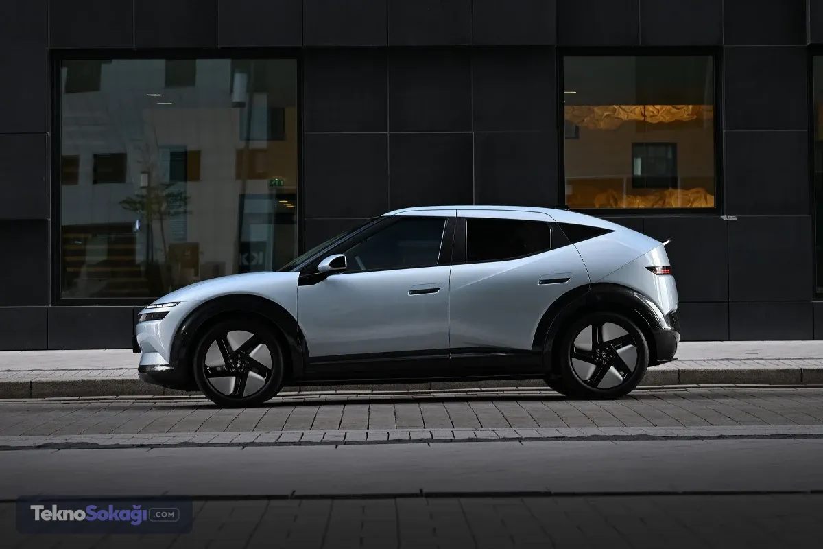 Türkiye'de üretilecek uygun fiyatlı elektrikli otomobil tanıtıldı: Hyundai IONIQ 3 Standart