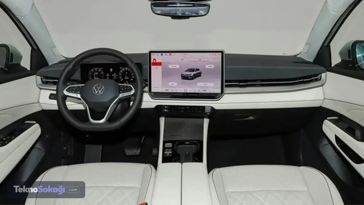 Volkswagen, 2000'li yılların hafızalara kazınan sedan modeli Bora'yı yeniden otomobil severlerle buluşturmaya hazırlanıyor. Çin pazarında satılan Volkswagen Sagitar L'nin ihracat versiyonu olarak geliştirilen yeni Bora'nın ilk etapta Kazakistan'da, ardından ise seçili pazarlarda satışa sunulması bekleniyor.