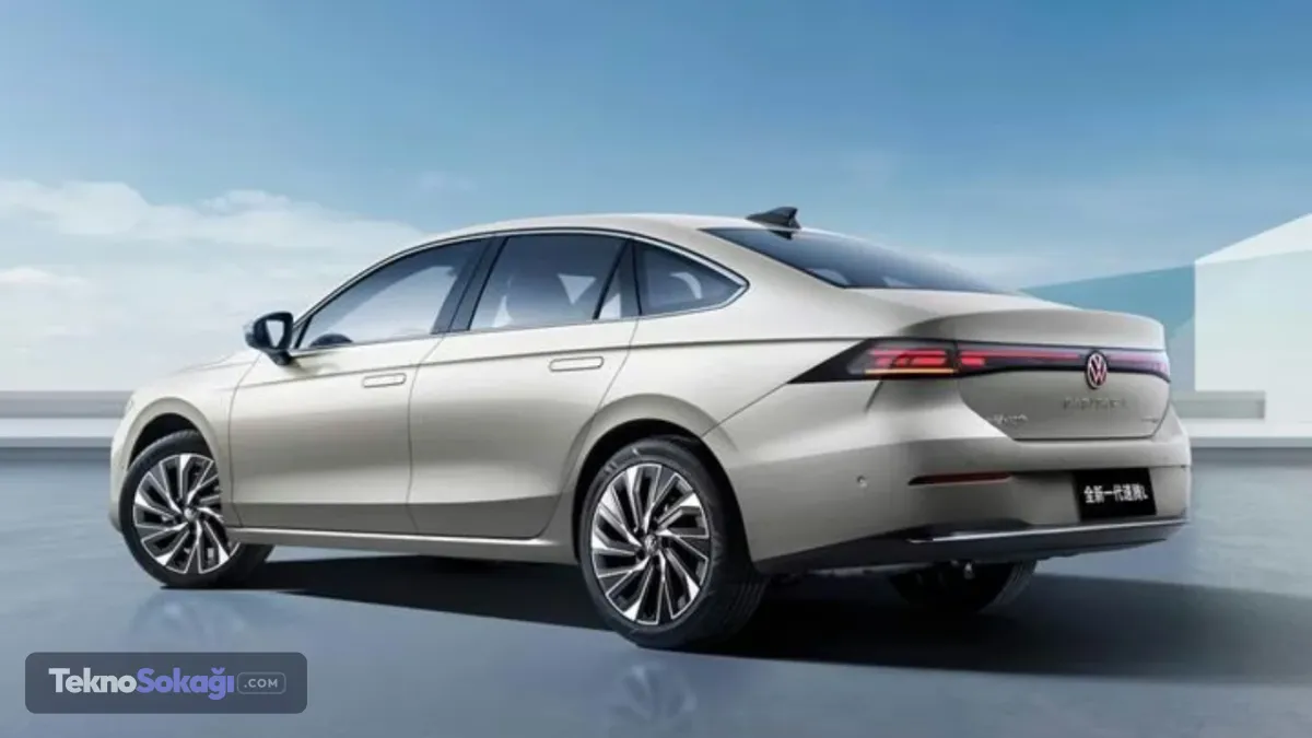 160 beygirlik motorla geliyorYeni Bora'nın kaputunun altında 1.5 litrelik turbo benzinli motor bulunuyor. 160 beygir güç ve 250 Nm tork üreten motor, 7 ileri DSG otomatik şanzımanla eşleştiriliyor. Model, 0'dan 100 km/s hıza 8,8 saniyede ulaşırken, maksimum 200 km/s hıza çıkabiliyor.Donanım seçeneklerinde matrix LED farlar, panoramik cam tavan, kablosuz şarj ünitesi ve sürüş destek sistemlerinin de sunulması bekleniyor.