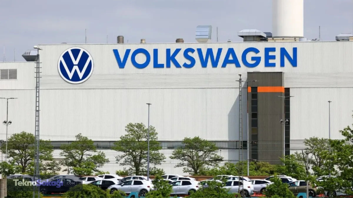 Resmi açıklama bekleniyorSöz konusu iddialarla ilgili şu ana kadar ne Volkswagen yönetiminden ne de sendikalardan resmi bir açıklama yapıldı. Alman basını, denetleme kurulunun kısa süre içinde yönetimle bir araya gelerek planı değerlendireceğini aktardı.