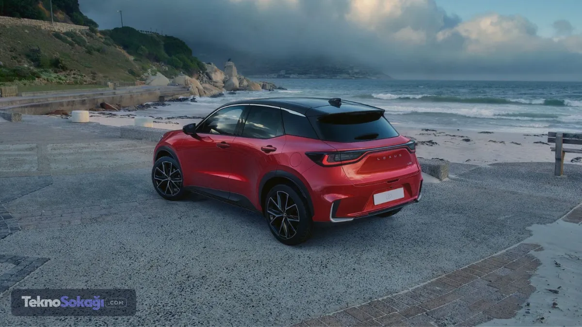 Lexus'ta özel fiyat avantajıLexus LBX'in 2025 model yılına ait sınırlı sayıdaki araçları 2 milyon 810 bin TL'den başlayan fiyatlarla satışa sunuluyor. Lexus'un performans odaklı SUV modeli RX Performance Hybrid'in 2025 model yılına ait sınırlı sayıdaki araçları ise 9 milyon 780 bin TL'den başlayan fiyatlarla müşterileri bekliyor. 2026 model yılı Lexus modellerinde de showroomlara özel avantajlar sunuluyor.