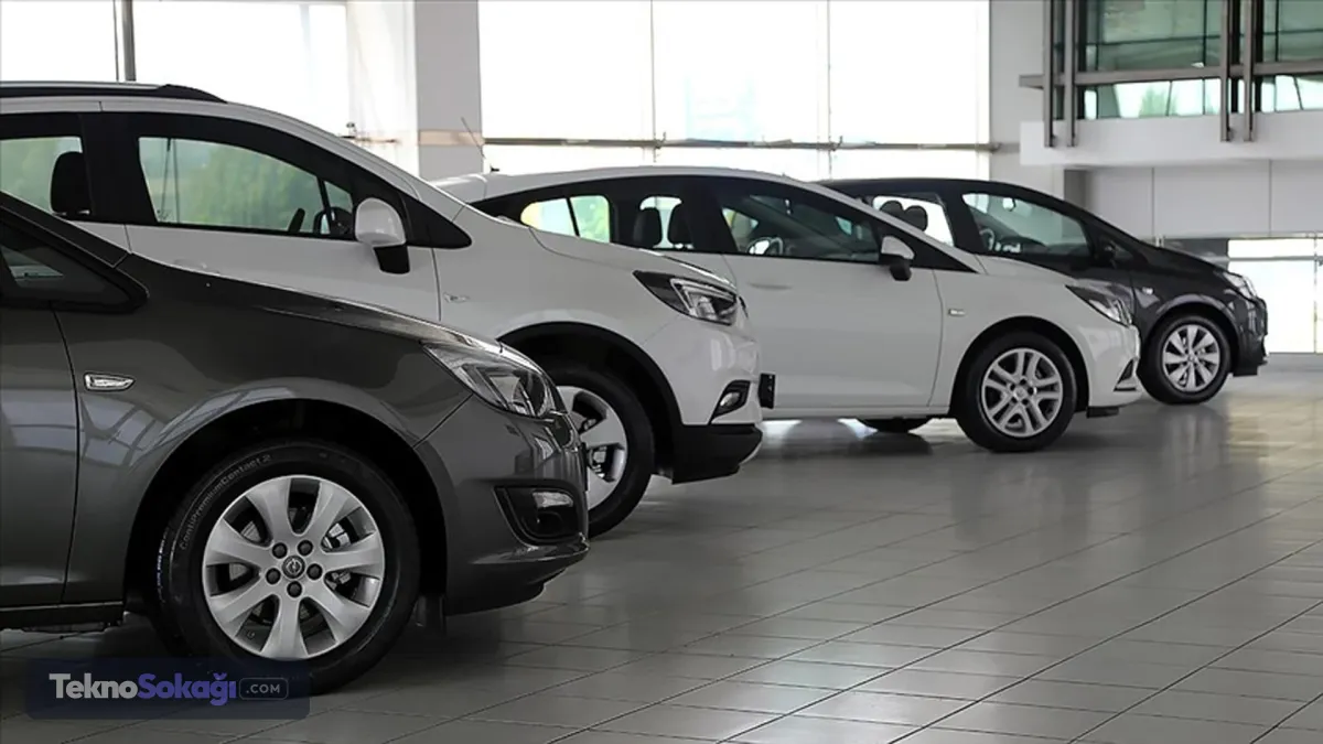Ekspertiz raporları merkezi sisteme kaydedilecekTaşıt Ekspertiz Bilgi Sistemi ile motorlu kara taşıtlarına yönelik hazırlanan ekspertiz raporlarının elektronik ortamda oluşturulması, kayıt altına alınması, doğrulanması ve denetlenmesi amaçlanıyor.Sistem devreye girdiğinde ekspertiz işletmelerinin hazırladığı raporların Bakanlık bünyesindeki sisteme işlenmesi zorunlu olacak. İşletmelerin yetki belgesi başvuruları ve belgelendirme süreçlerinin de dijital ortam üzerinden yürütülmesi planlanıyor.