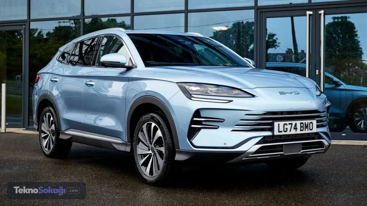 Çinli otomobil üreticisi BYD, Ağustos 2026 dönemine ait güncel fiyat listesini yayımladı. Türkiye'de satışta bulunan dört elektrikli modelin fiyatlarında mayıs, haziran ve temmuz aylarının ardından ağustos ayında da artışa gidilmedi.