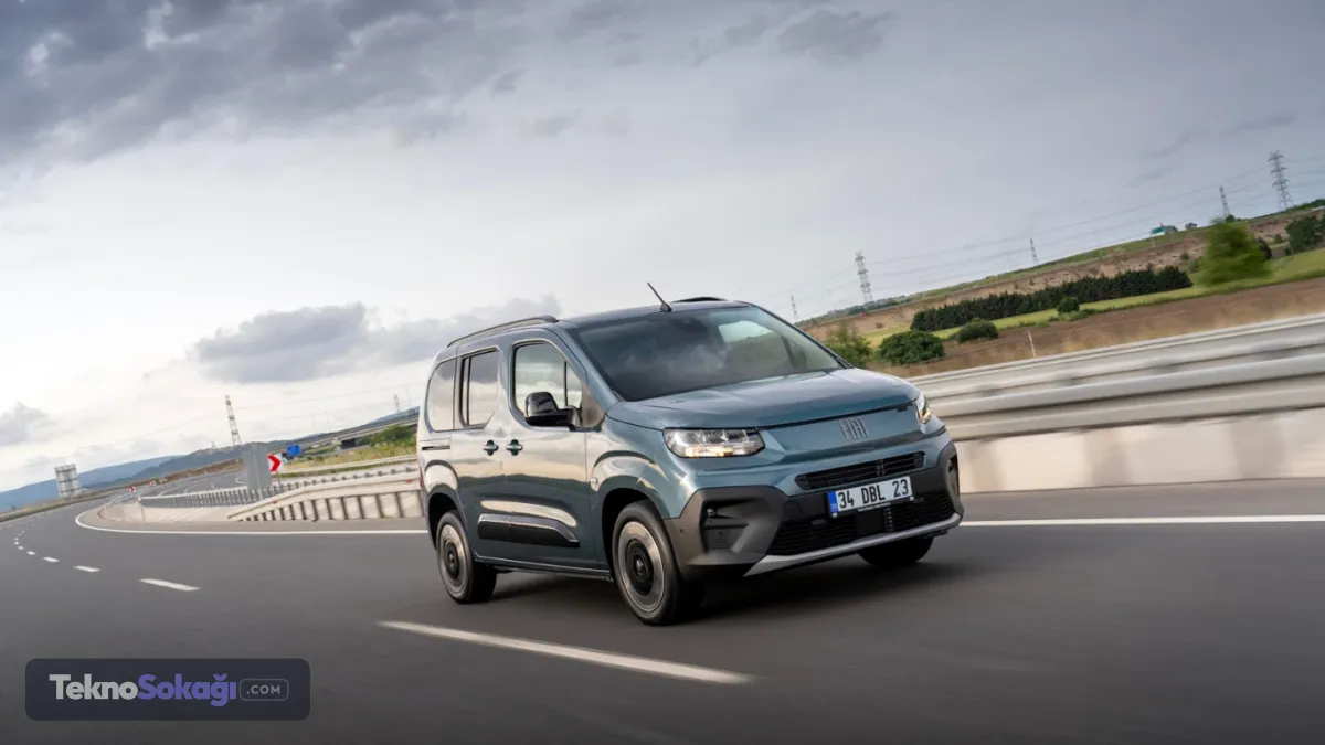 Doblò Combi Fiyatları - Ağustos 2026Doblò Combi Easy 1.2 110 HP Turbo E6E BIS Manuel Benzin – Liste fiyatı: 1.569.900 TL | Kampanyalı fiyat: 1.430.000 TLDoblò Combi Easy 1.5 130 HP BlueHDI E6E BIS Manuel Dizel – Liste fiyatı: 1.719.900 TL | Kampanyalı fiyat: 1.566.200 TLDoblò Combi Easy 1.5 130 HP BlueHDI E6E BIS AT Otomatik Dizel – Liste fiyatı: 1.819.900 TL | Kampanyalı fiyat: 1.657.200 TLDoblò Combi Premio 1.2 110 HP Turbo E6E BIS Manuel Benzin – Liste fiyatı: 1.724.900 TL | Kampanyalı fiyat: 1.570.800 TLDoblò Combi Premio 1.5 130 HP BlueHDI E6E BIS Manuel Dizel – Liste fiyatı: 1.874.900 TL | Kampanyalı fiyat: 1.707.300 TLDoblò Combi Premio 1.5 130 HP BlueHDI E6E BIS AT Otomatik Dizel – Liste fiyatı: 1.986.900 TL | Kampanyalı fiyat: 1.809.200 TLDoblò Combi Premio Plus 1.5 130 HP BlueHDI E6E BIS AT Otomatik Dizel – Liste fiyatı: 2.172.900 TL | Kampanyalı fiyat: 1.978.500 TLE-Doblò Combi Premio Plus 50 kWh 100 kW (136 HP) Otomatik Elektrikli – Liste fiyatı: 2.373.900 TL | Kampanyalı fiyat: 2.373.900 TLE-Doblò Combi Maxi Premio 50 kWh 100 kW (136 HP) Otomatik Elektrikli – Liste fiyatı: 2.361.900 TL | Kampanyalı fiyat: 2.361.900 TL