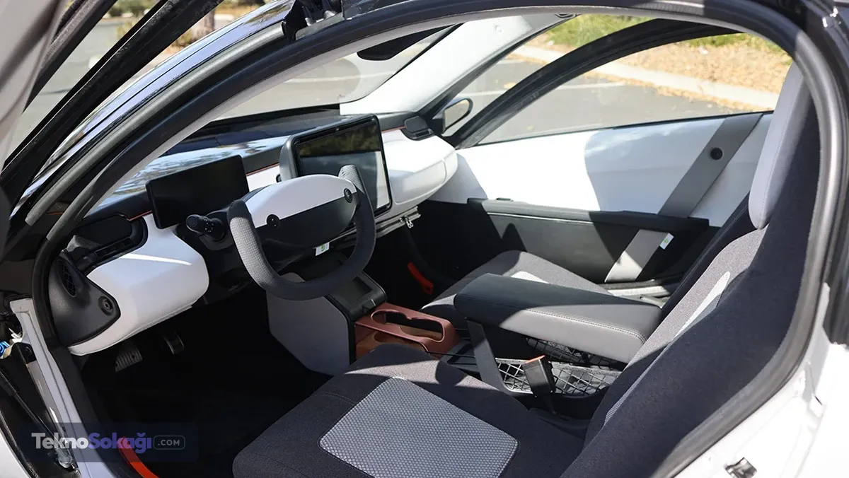Güneş enerjili otomobil testte hedefi aştı, güneşten 76 kilometreye kadar menzil hesaplandı