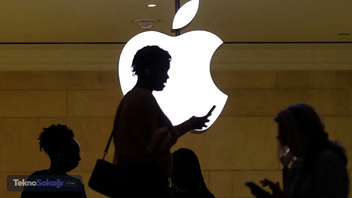 Apple, iOS 27'yi WWDC 2026 geliştirici konferansında tanıttı. Etkinliğin hemen ardından geliştiriciler için ilk beta sürümü erişime açıldı.