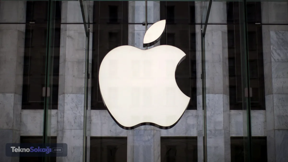 Apple Intelligence tüm modellerde kullanılacak mı?Apple, iOS 27'nin iPhone 11 ve sonrasında çıkan uyumlu modellere geleceğini açıklasa da, Apple Intelligence destekli yapay zekâ özelliklerinin tüm cihazlarda aynı kapsamda sunulmayacağını belirtti.