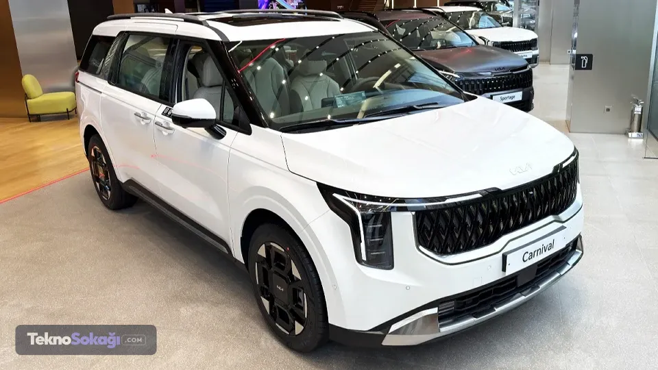 Konforu tam not aldı: İşte Kia Carnival Hibrit'in karnesi