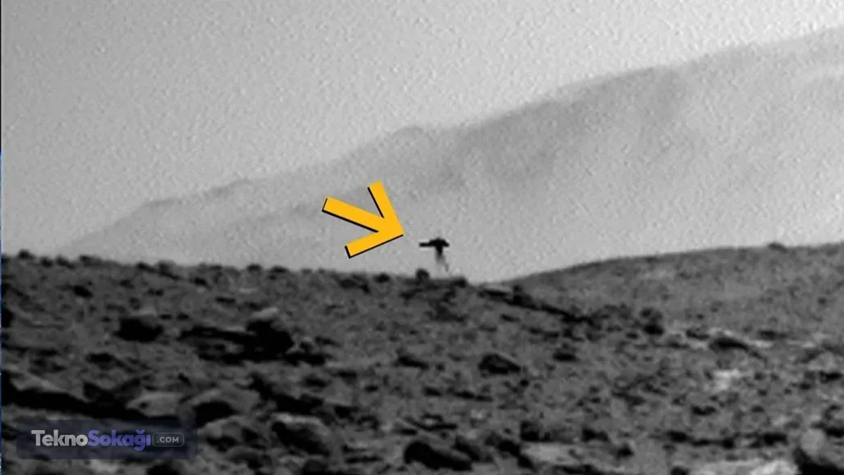 NASA, Mars'ta yüzen bir 'denizanası' görüntüledi: İşte çekilen fotoğraflar
