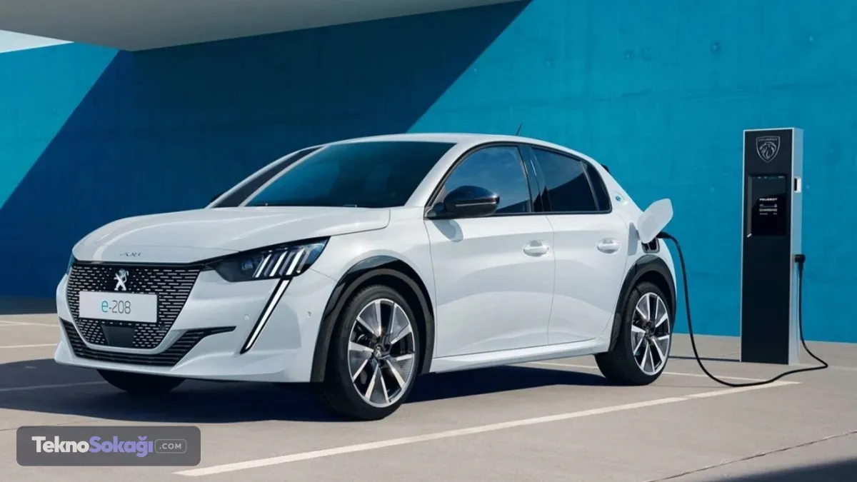 Peugeot, Ağustos 2026 dönemine ait güncel otomobil ve hafif ticari araç fiyat listesini yayımladı. Elektrikli, hibrit ve dizel motor seçeneklerinin yer aldığı yeni listede özellikle Yeni 408 ve 3008 modellerine uygulanan kampanyalar öne çıktı. İşte Peugeot fiyat listesi..