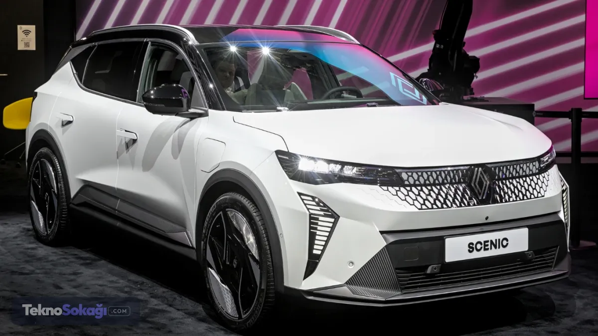 Renault, Ağustos 2026 dönemine ait güncel otomobil fiyat listesini yayımladı. Markanın binek, SUV ve elektrikli modellerinde fiyatlar güncellenirken, en dikkat çeken kampanya yeni Boreal modelinde sunuldu. Clio 1 milyon 830 bin TL'den başlayan fiyatlarla satışa sunulurken, Boreal'in Techno versiyonunda 430 bin TL'lik kampanyalı fiyat avantajı öne çıktı.