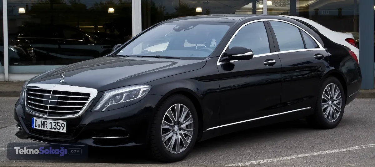 11- MERCEDES S-SERİSİSessizlik: 5 yıldızKonfor: 5 yıldızYakıt: 3 yıldızGüvenilirlik: 3,5 yıldızUzun yol kullanıcı puanı: 9,0/10