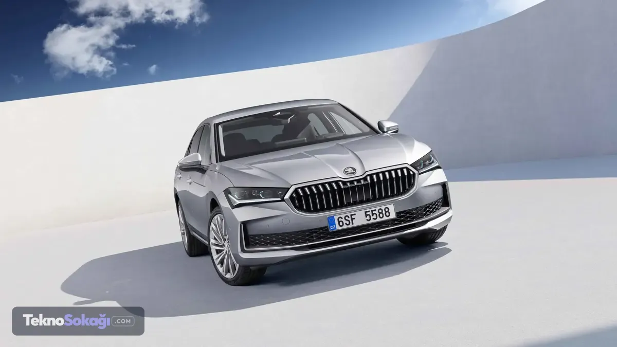 7- SKODA SUPERBSessizlik: 4,5 yıldızKonfor: 5 yıldızYakıt: 4,5 yıldızGüvenilirlik: 4,5 yıldızUzun yol kullanıcı puanı: 9,2/10