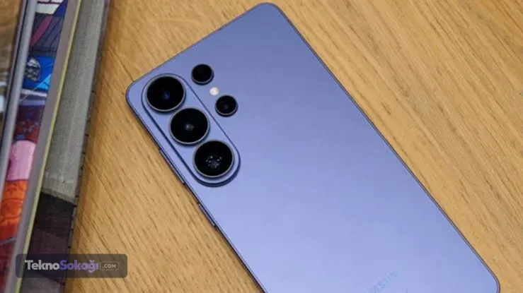 Samsung Galaxy S27’nin tasarımı sızdı: Arka yüzü tamamen değişiyor