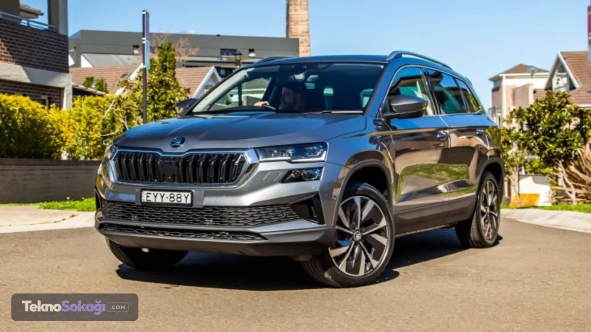 Skoda Kamiq fiyatları - Ağustos 2026Skoda Kamiq 1.0 TSI 115 PS Elite DSG – Liste fiyatı: 2.024.900 TL | Kampanyalı fiyat: 1.797.600 TLSkoda Kamiq 1.0 TSI 115 PS Premium DSG – Liste fiyatı: 2.269.900 TL | Kampanyalı fiyat: -Skoda Kamiq 1.5 TSI 150 PS Premium DSG – Liste fiyatı: 2.534.900 TL | Kampanyalı fiyat: -Skoda Kamiq 1.5 TSI 150 PS Monte Carlo DSG – Liste fiyatı: 2.699.900 TL | Kampanyalı fiyat: 2.359.500 TL