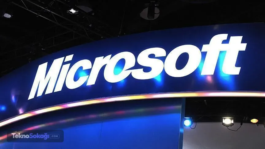 Otel interneti üzerinden saldırı nasıl yapılıyor?Microsoft'a göre saldırganlar, dünya genelindeki oteller ve benzeri konaklama tesislerinde misafir giriş ekranı (captive portal) bulunan Wi-Fi ağlarını hedef alıyor. Kullanıcılar internete bağlanmaya çalıştığında, sahte güncelleme veya güvenlik yazılımı indirmeleri isteniyor. Bu dosyaların yüklenmesiyle birlikte cihaza kötü amaçlı yazılım bulaşıyor.