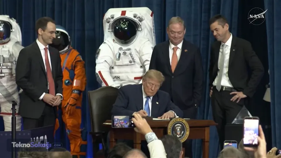 Trump'tan uzay için yeni hamle! ABD Uzay Akademisi kuruluyor