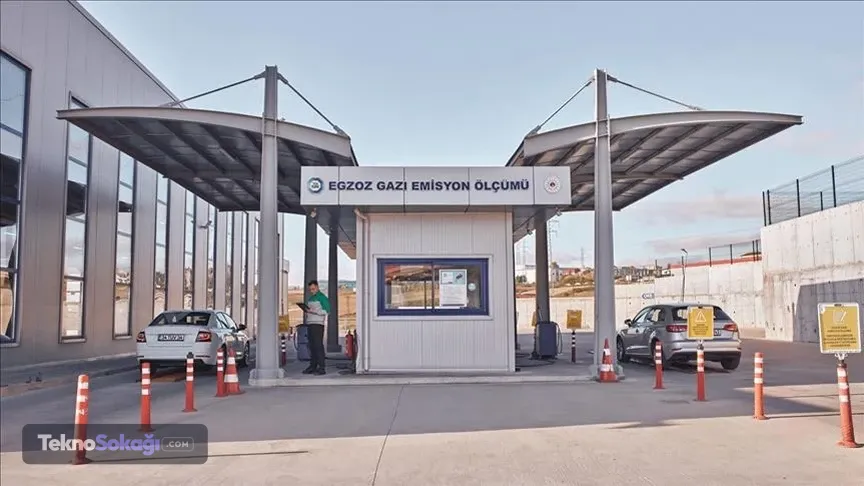Egzoz muayenesi ne kadar? TÜVTÜRK 2026 araç muayene ücreti kaç TL? Egzoz muayenesi 1 gün geçerse ne olur? İşte TÜVTÜRK araç muayene fiyatları ve gecikme cezası hakkında merak edilenler.