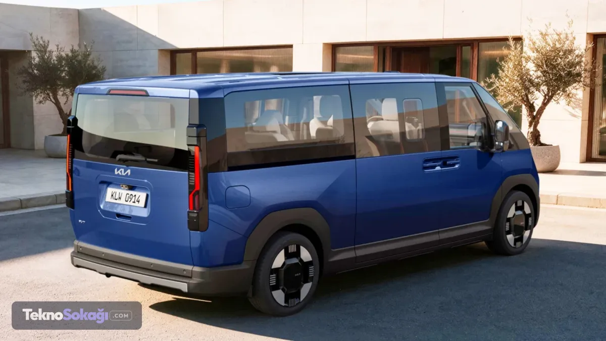 460 kilometrenin üzerinde menzilPV7'nin altyapısında Hyundai Motor Grubu tarafından ticari araçlar için geliştirilen E-GMP.S platformu bulunuyor.Modelde 71,5 kWh ve 96,2 kWh olmak üzere iki farklı NCM batarya seçeneği sunuluyor. 96,2 kWh bataryaya sahip PV7 Cargo Long, WLTP ölçümlerine göre 460 kilometrenin üzerinde menzil sağlayabiliyor.800 volt elektrik mimarisine sahip araç, 350 kW DC hızlı şarj desteğiyle bataryasını yaklaşık 25 dakikada yüzde 10'dan yüzde 80 seviyesine çıkarabiliyor.Ön aks üzerindeki elektrik motoru 200 kW, yani yaklaşık 272 beygir güç ve 420 Nm tork üretiyor. Kia'nın ilerleyen dönemde dört tekerlekten çekişli bir versiyon da sunması bekleniyor.