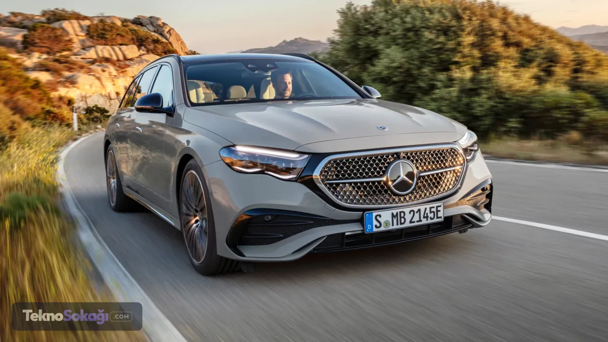 Mercedes-Benz E-Serisi Fiyatları - Eylül 2026Mercedes-Benz E 180 Exclusive – Liste fiyatı: 8.601.500 TL | Kampanyalı fiyat: -Mercedes-Benz E 180 AMG – Liste fiyatı: 8.668.500 TL | Kampanyalı fiyat: -Mercedes-Benz E 220 d 4MATIC Exclusive – Liste fiyatı: 11.367.500 TL | Kampanyalı fiyat: -Mercedes-Benz E 220 d 4MATIC AMG – Liste fiyatı: 11.450.500 TL | Kampanyalı fiyat: -Mercedes-AMG E 53 Hybrid 4MATIC+ Performance – Liste fiyatı: 20.839.000 TL | Kampanyalı fiyat: -