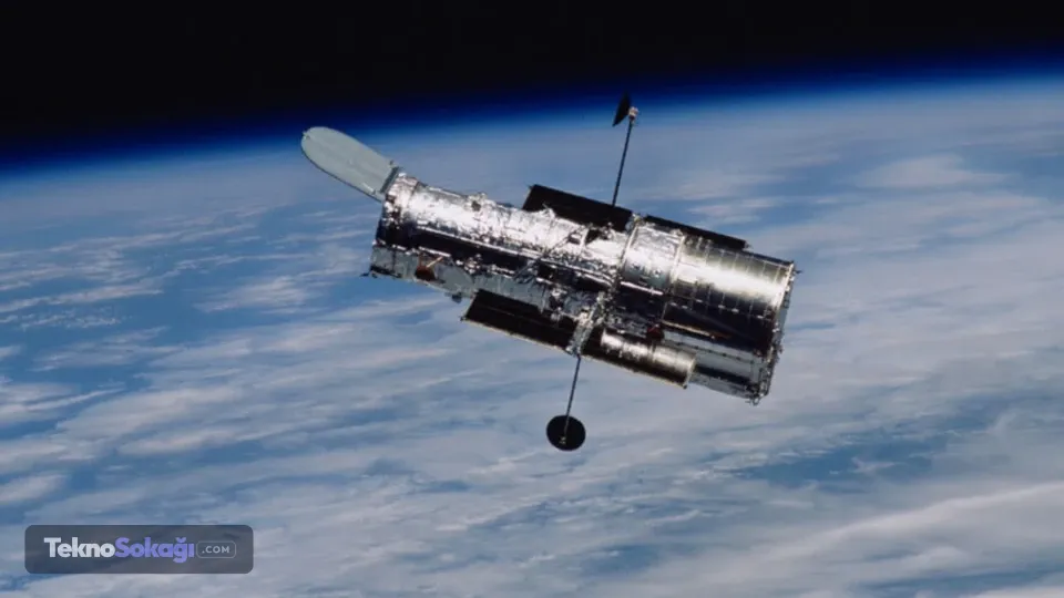 NASA'yı şaşırtan gelişme: Satürn'de aniden ortaya çıktı! 10 kenarlı dev yapı
