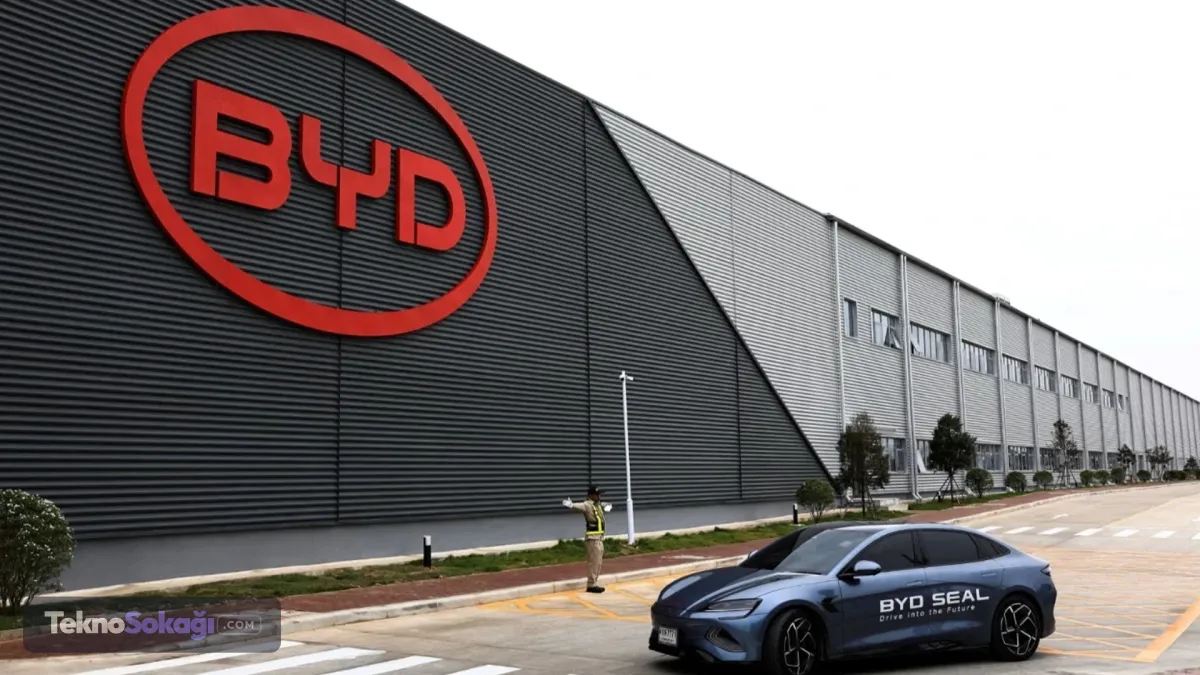 Çin merkezli elektrikli otomobil üreticisi BYD, Malezya'da kendi üretim tesisini kurma planından vazgeçti. Şirket, daha önce Tanjung Malim bölgesinde kurulması planlanan fabrikayı hayata geçirmek yerine ülkedeki mevcut bir üreticiyle yerel montaj için iş birliği yapma kararı aldı.