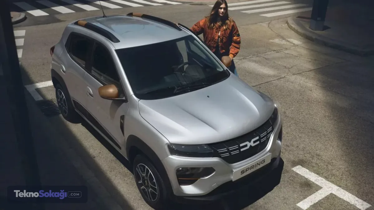 Yeni Spring'de 27,5 kWh kapasiteli LFP batarya kullanılacak. Modelin karma kullanımda yaklaşık 265 kilometrelik menzil sunması bekleniyor.